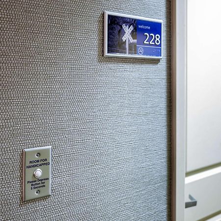 Hampton Inn&Suites Mobile I-65@ Airport Boulevard Extérieur photo