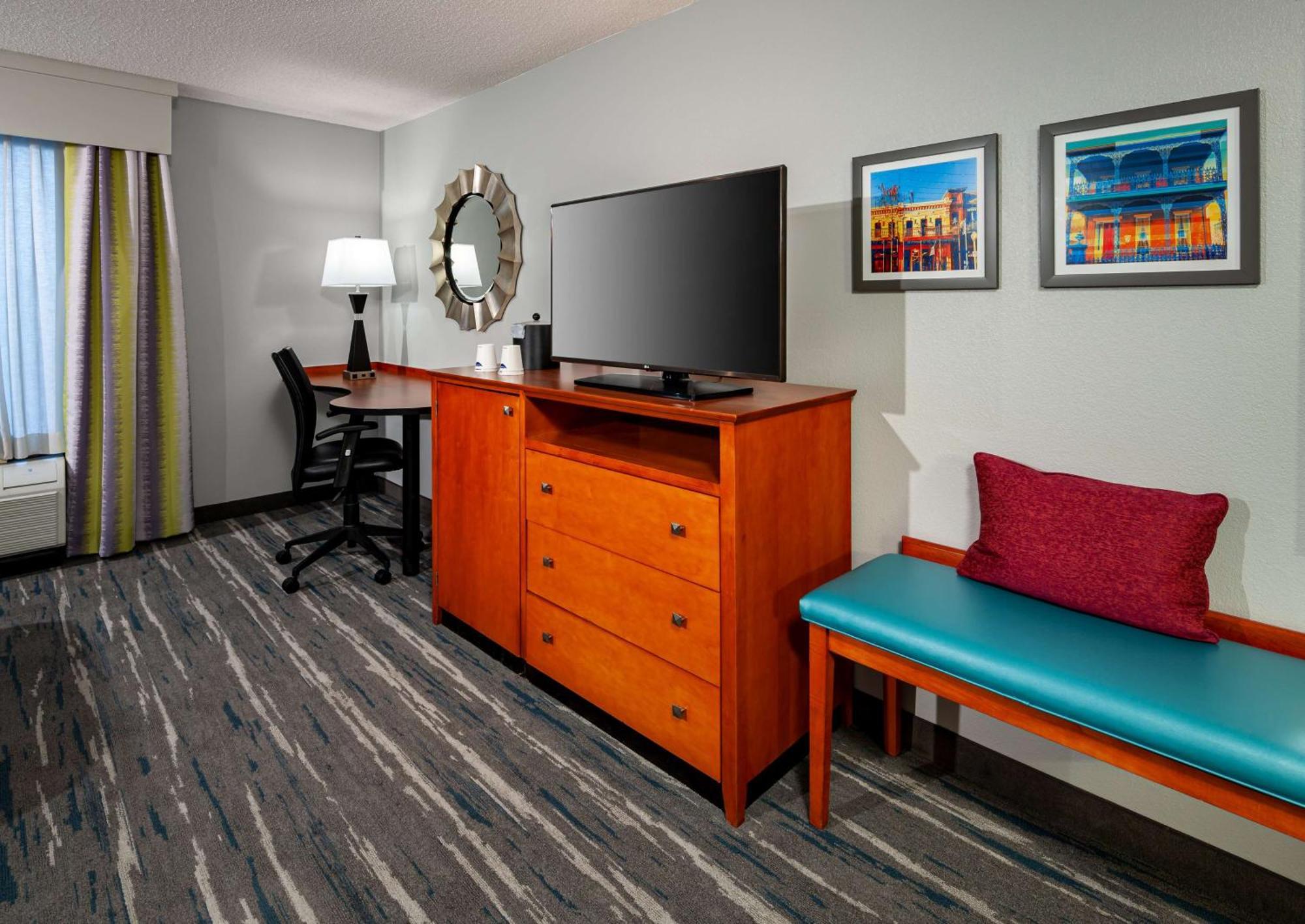 Hampton Inn&Suites Mobile I-65@ Airport Boulevard Extérieur photo