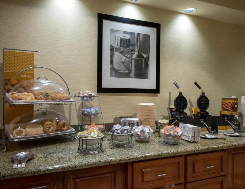 Hampton Inn&Suites Mobile I-65@ Airport Boulevard Extérieur photo